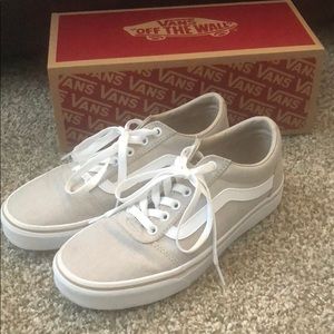 Classic Women’s Vans💛